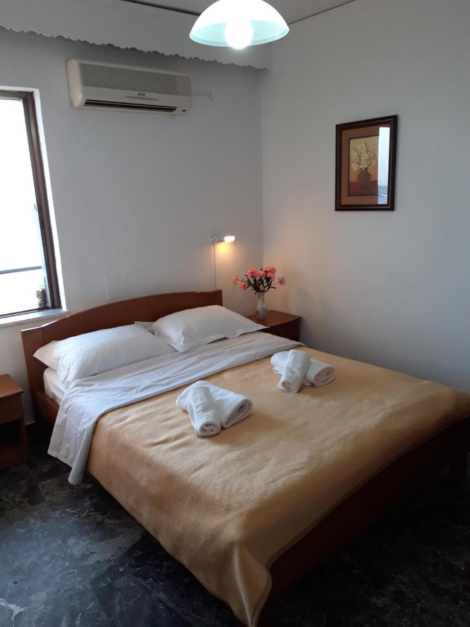 San Georgio Hotel Tsoútsouros Eksteriør billede